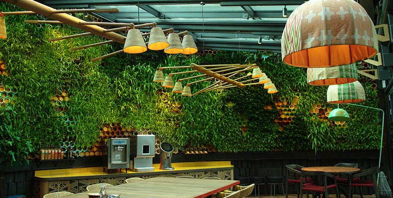 دیوار سبز رستوران